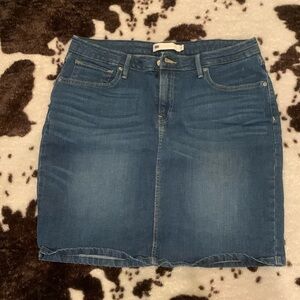 Women’s blue Jean skirt